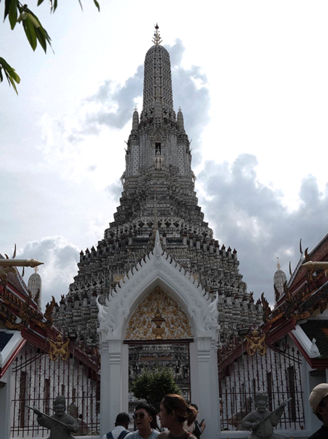 This is Phra Prang at Wat Arun, a Buddhist temple in Bangkok, taken in August 2023. Phra Prang means the pagoda of a Buddhist temple.