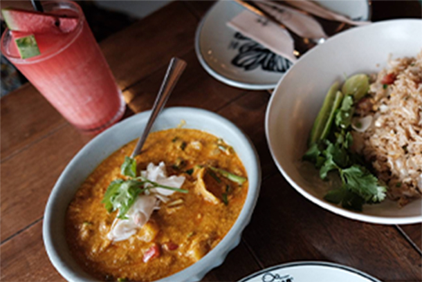 Phu Phat Pong Curry, a Thai curry with crab.