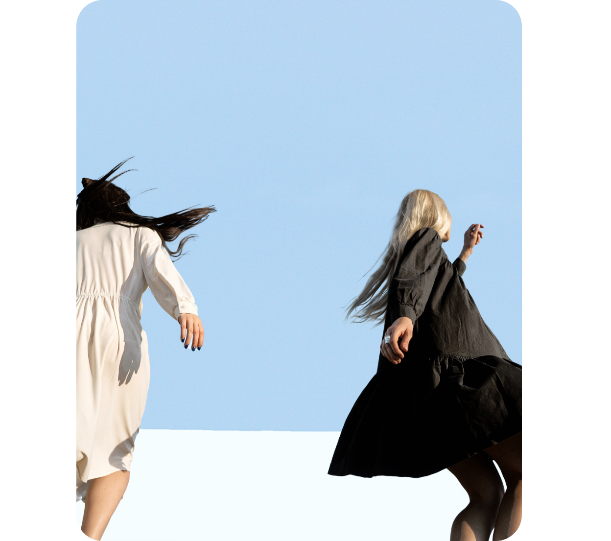 This image is inspired by the wide screen of the Galaxy Z Fold5.