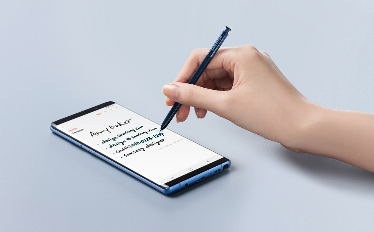 An image shows a user writing notes on Samsung Galaxy Note 8.