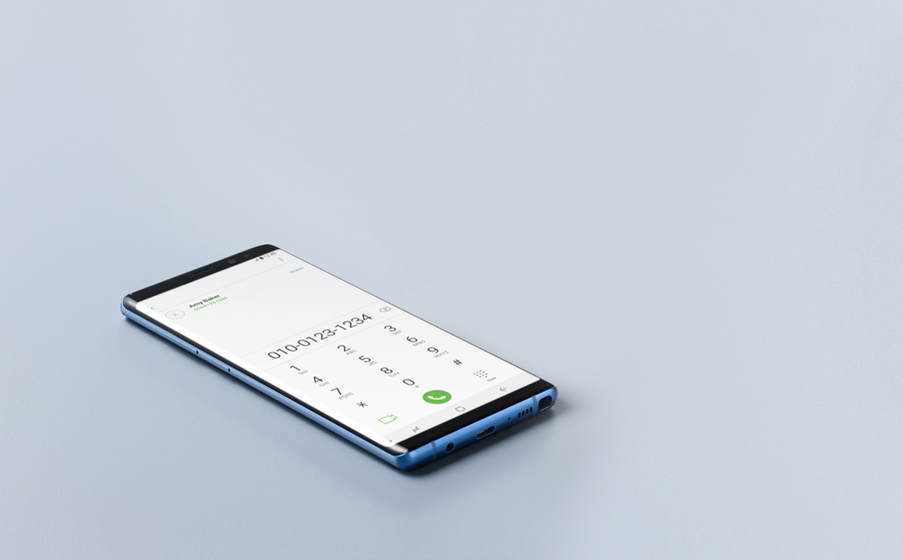 An image shows a user writing notes on Samsung Galaxy Note 8.