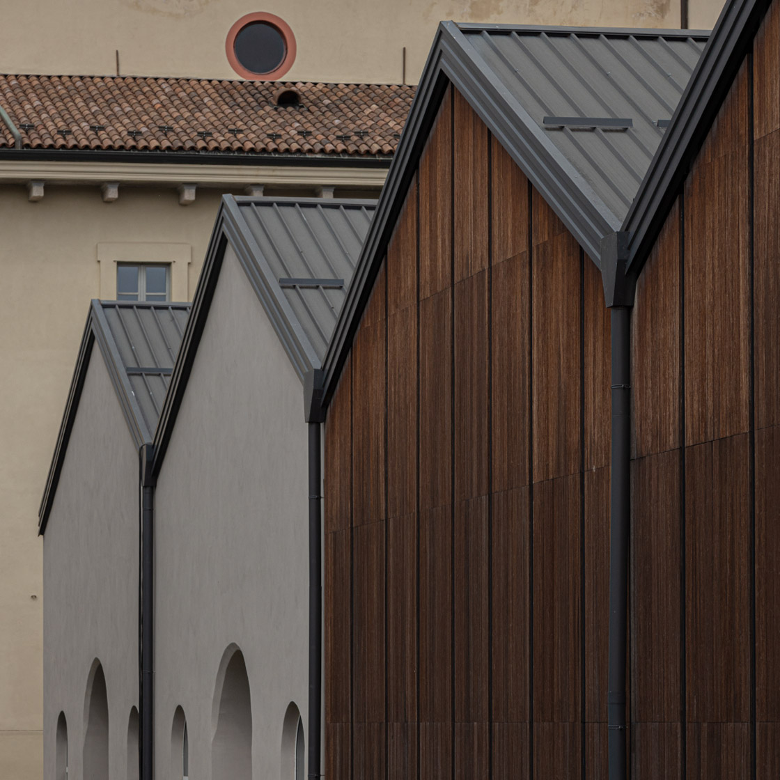 A panoramic picture of Le Cavallerizze, the exhibition site of Design Samsung Milan