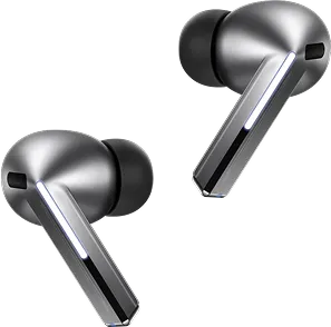 어두운 우주 배경 위에 실버 컬러의 삼성 갤럭시 버즈가 나란히 배치된 이미지.